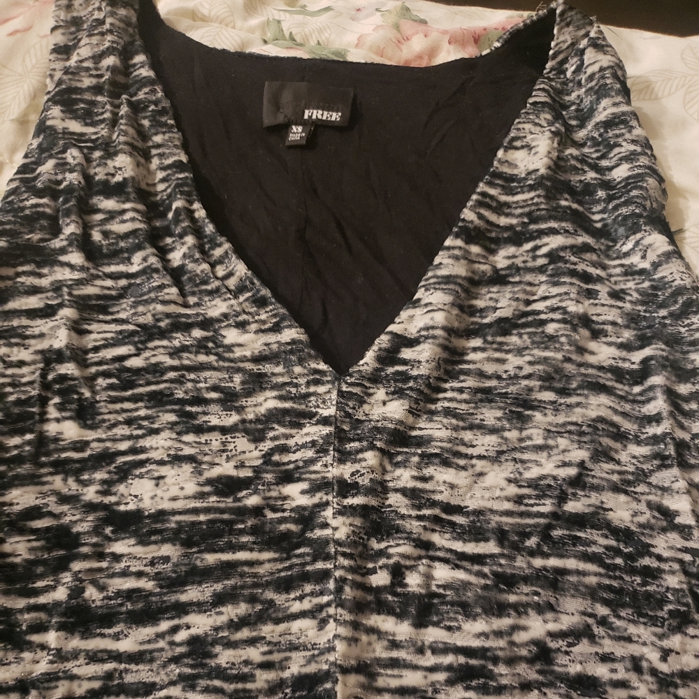 Wilfred V Neck Free Dress